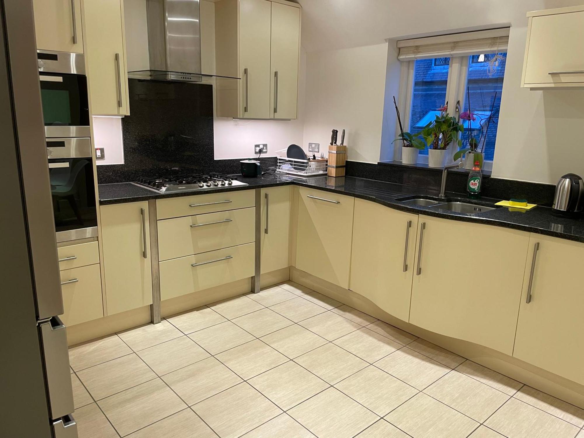 Top Floor En-Suite Double Bedrooms With Great View Of Windsor Castle & Free Parking Zewnętrze zdjęcie