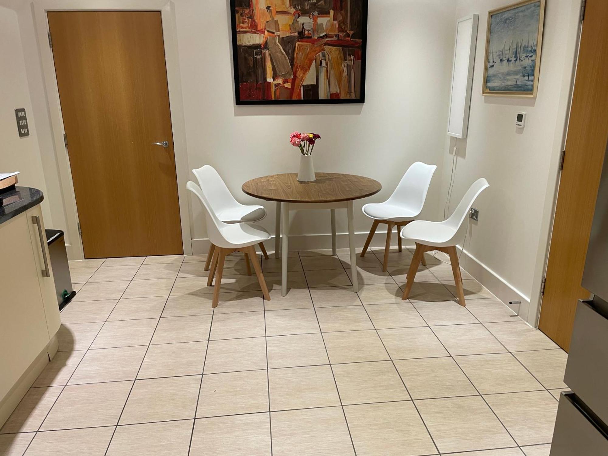 Top Floor En-Suite Double Bedrooms With Great View Of Windsor Castle & Free Parking Zewnętrze zdjęcie