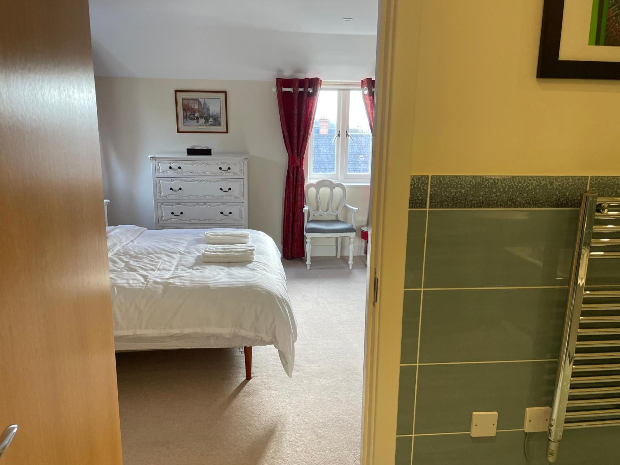 Top Floor En-Suite Double Bedrooms With Great View Of Windsor Castle & Free Parking Zewnętrze zdjęcie