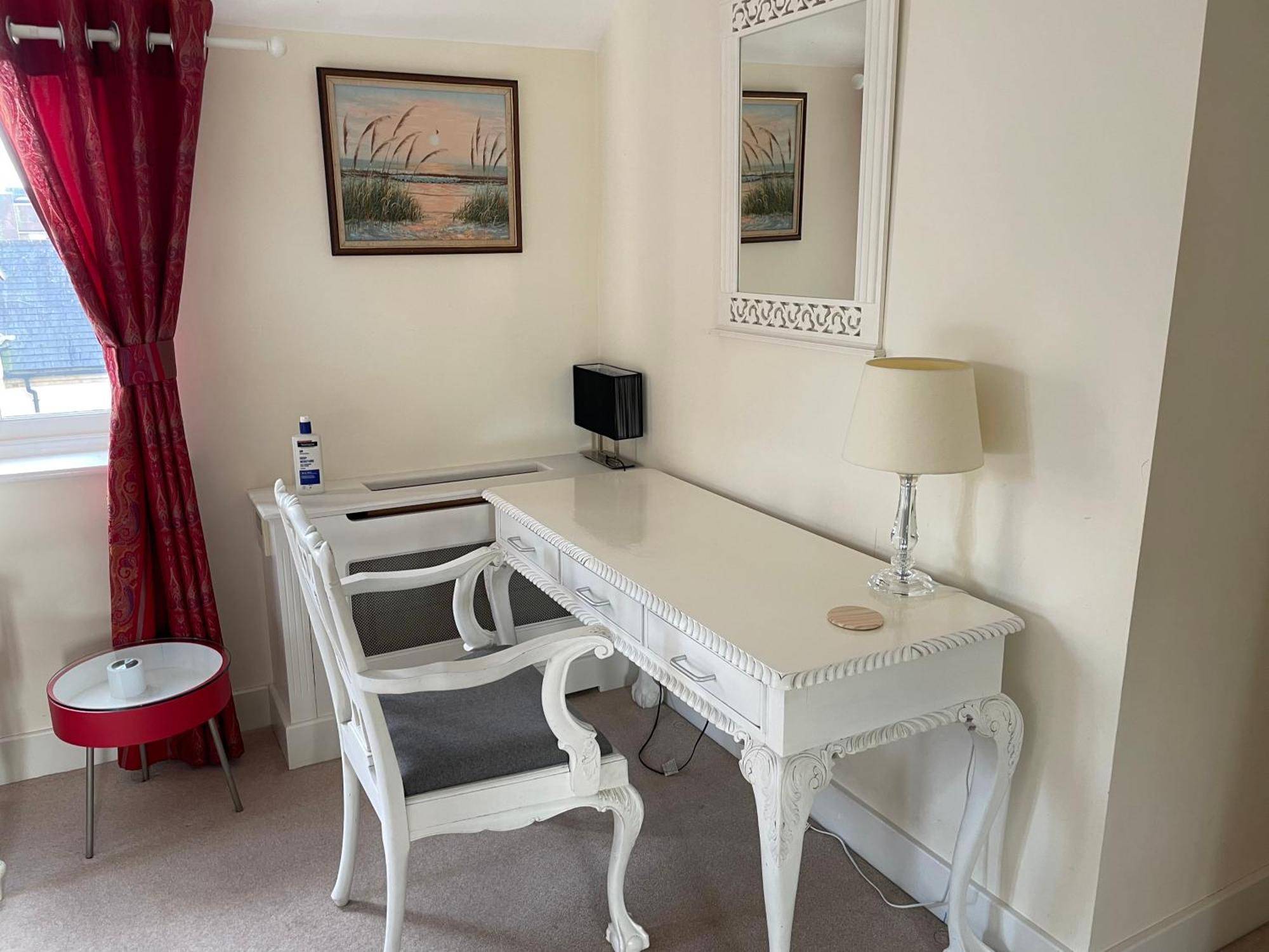 Top Floor En-Suite Double Bedrooms With Great View Of Windsor Castle & Free Parking Zewnętrze zdjęcie