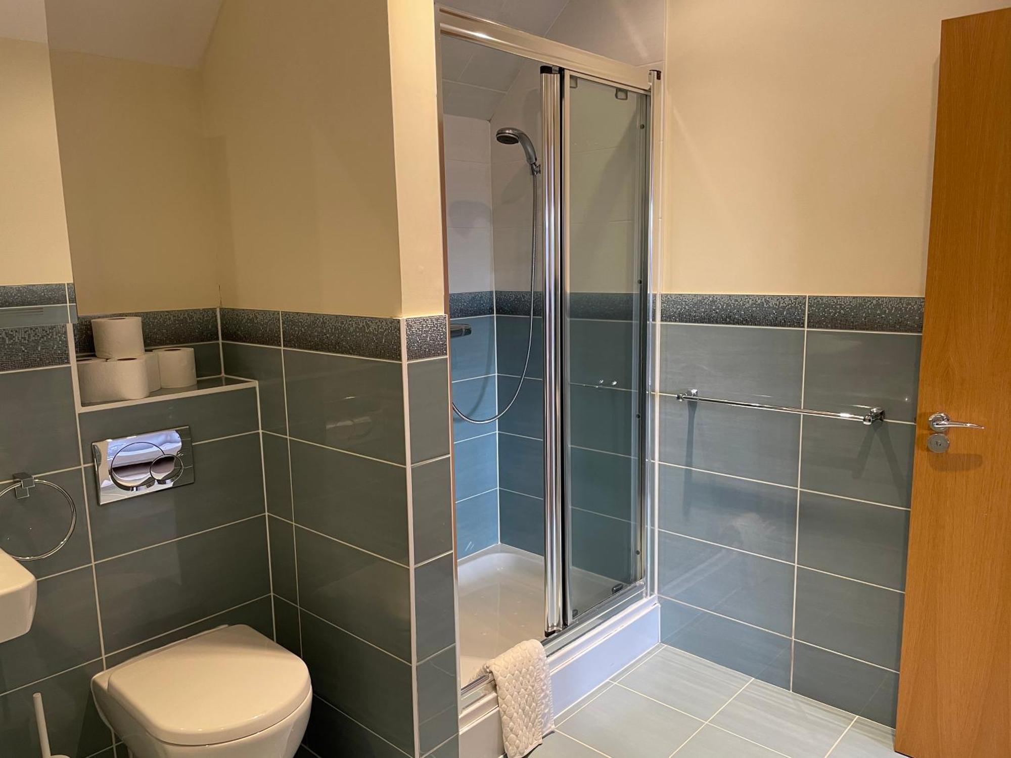 Top Floor En-Suite Double Bedrooms With Great View Of Windsor Castle & Free Parking Zewnętrze zdjęcie