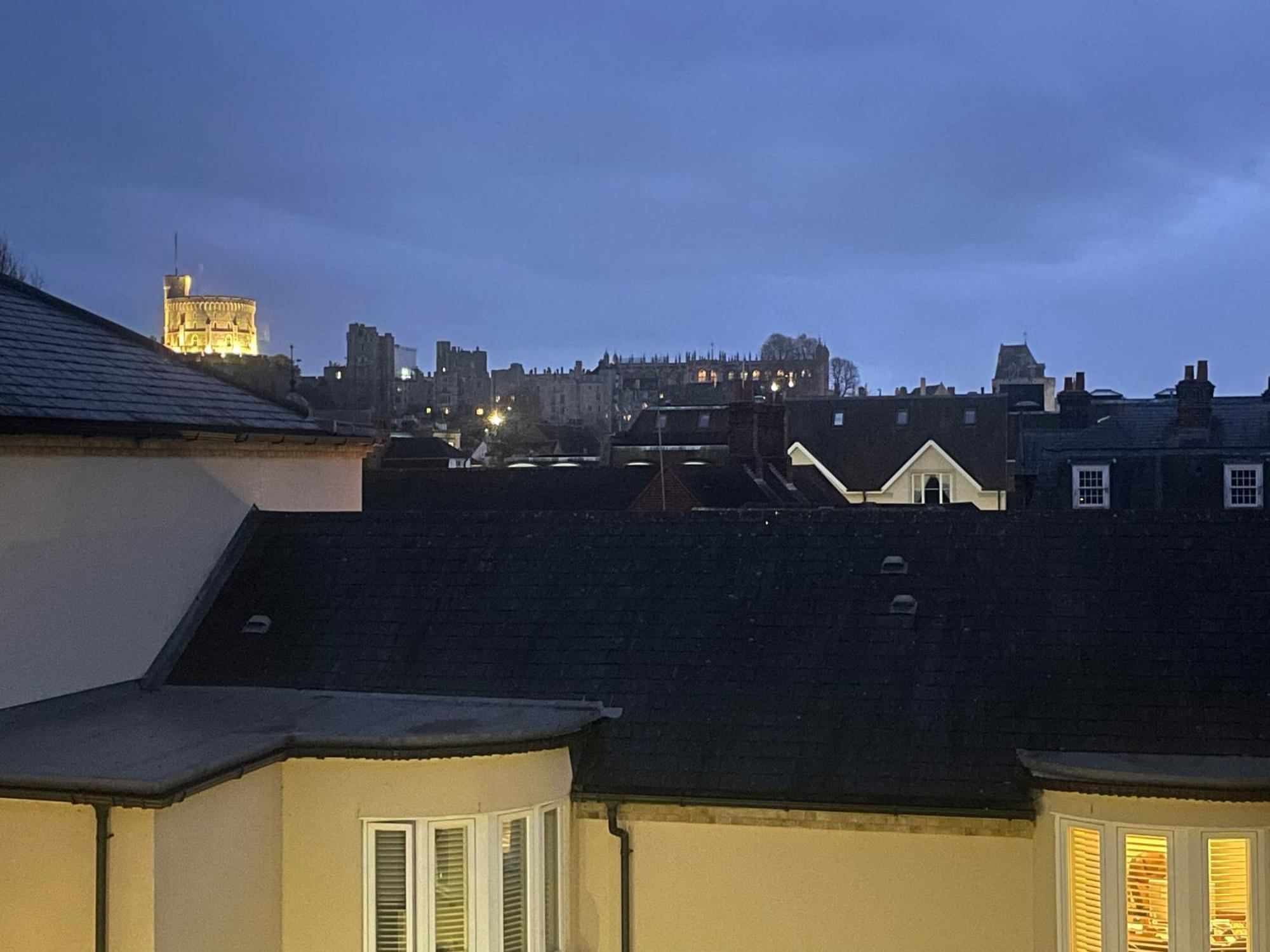 Top Floor En-Suite Double Bedrooms With Great View Of Windsor Castle & Free Parking Zewnętrze zdjęcie