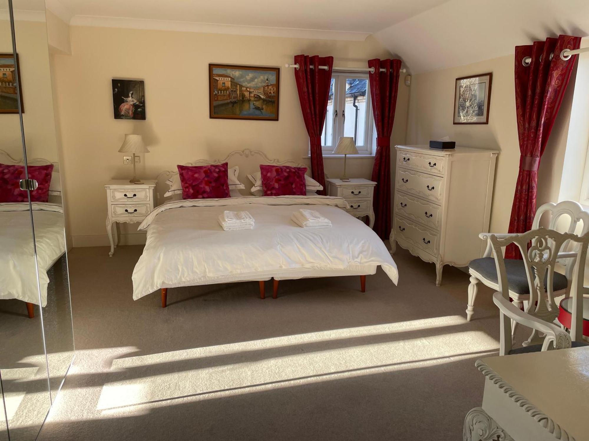 Top Floor En-Suite Double Bedrooms With Great View Of Windsor Castle & Free Parking Zewnętrze zdjęcie