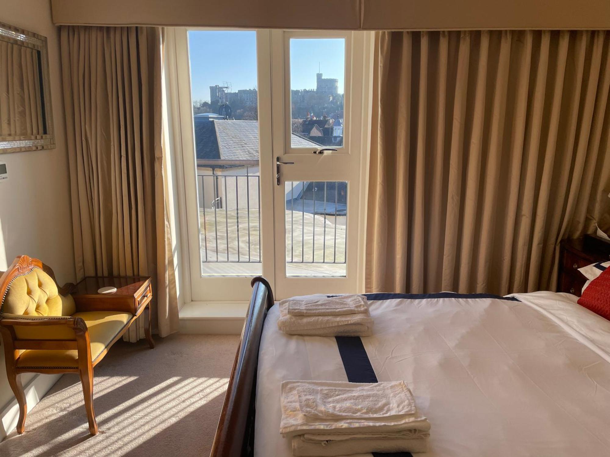 Top Floor En-Suite Double Bedrooms With Great View Of Windsor Castle & Free Parking Zewnętrze zdjęcie
