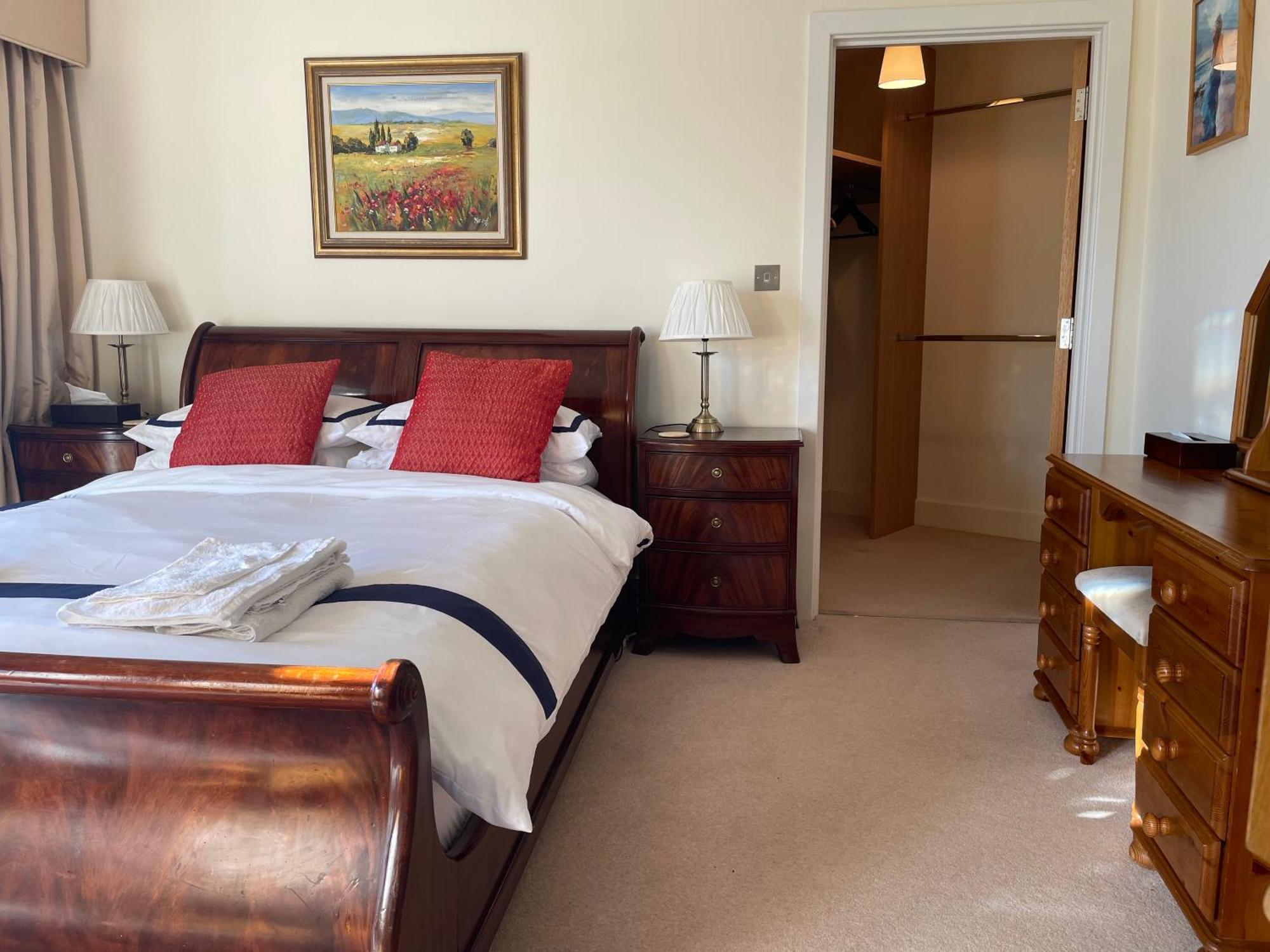 Top Floor En-Suite Double Bedrooms With Great View Of Windsor Castle & Free Parking Zewnętrze zdjęcie