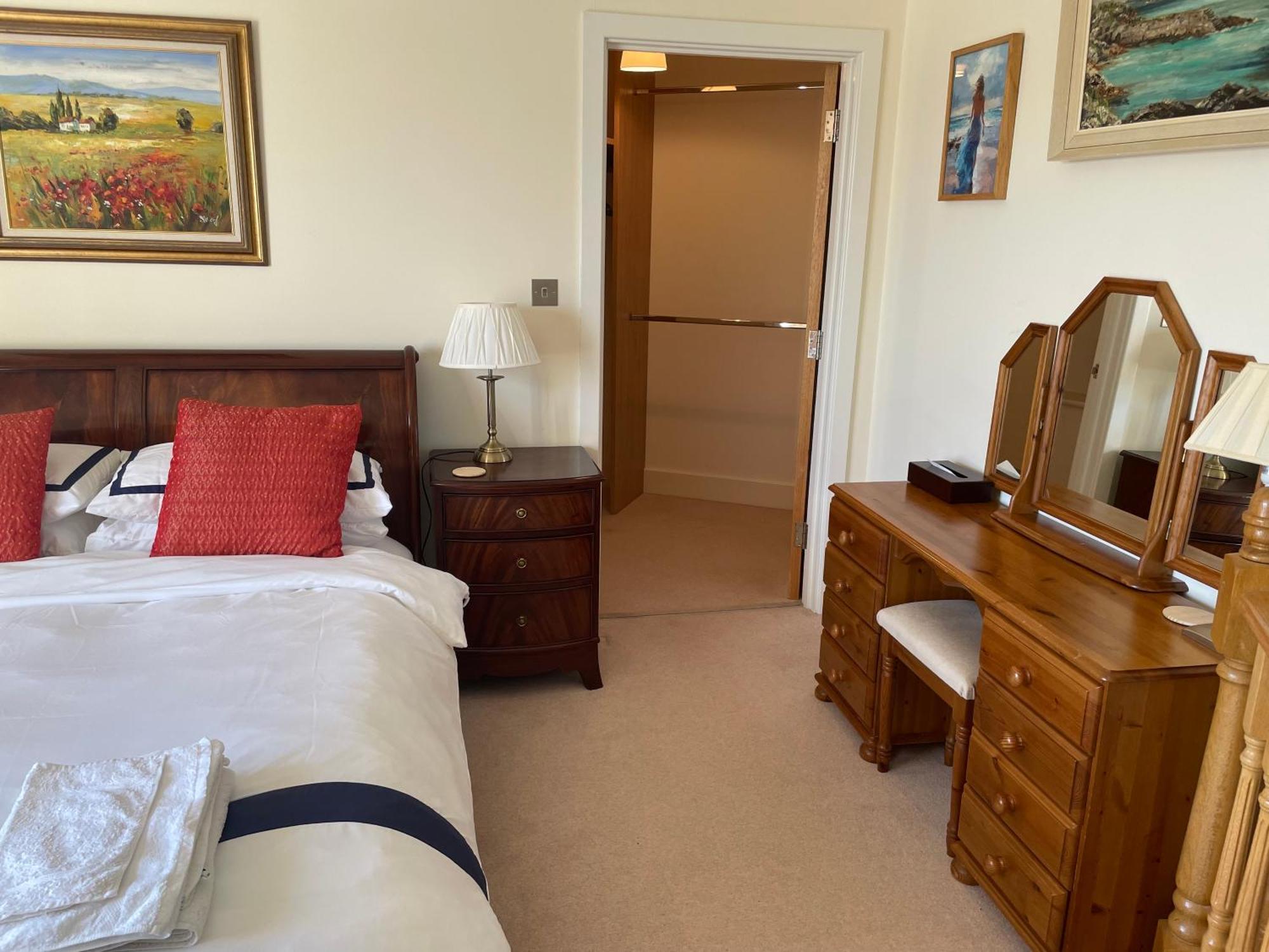 Top Floor En-Suite Double Bedrooms With Great View Of Windsor Castle & Free Parking Zewnętrze zdjęcie