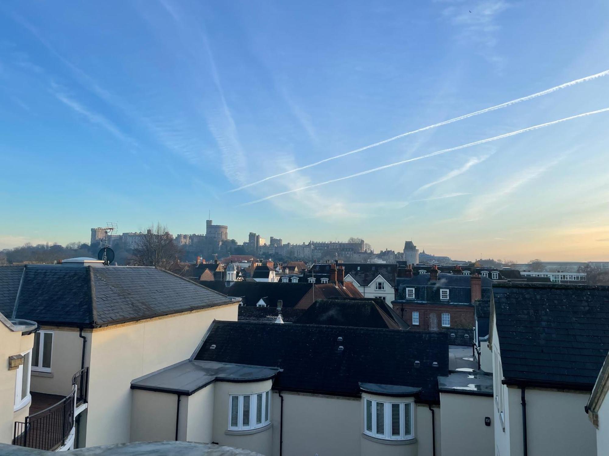Top Floor En-Suite Double Bedrooms With Great View Of Windsor Castle & Free Parking Zewnętrze zdjęcie