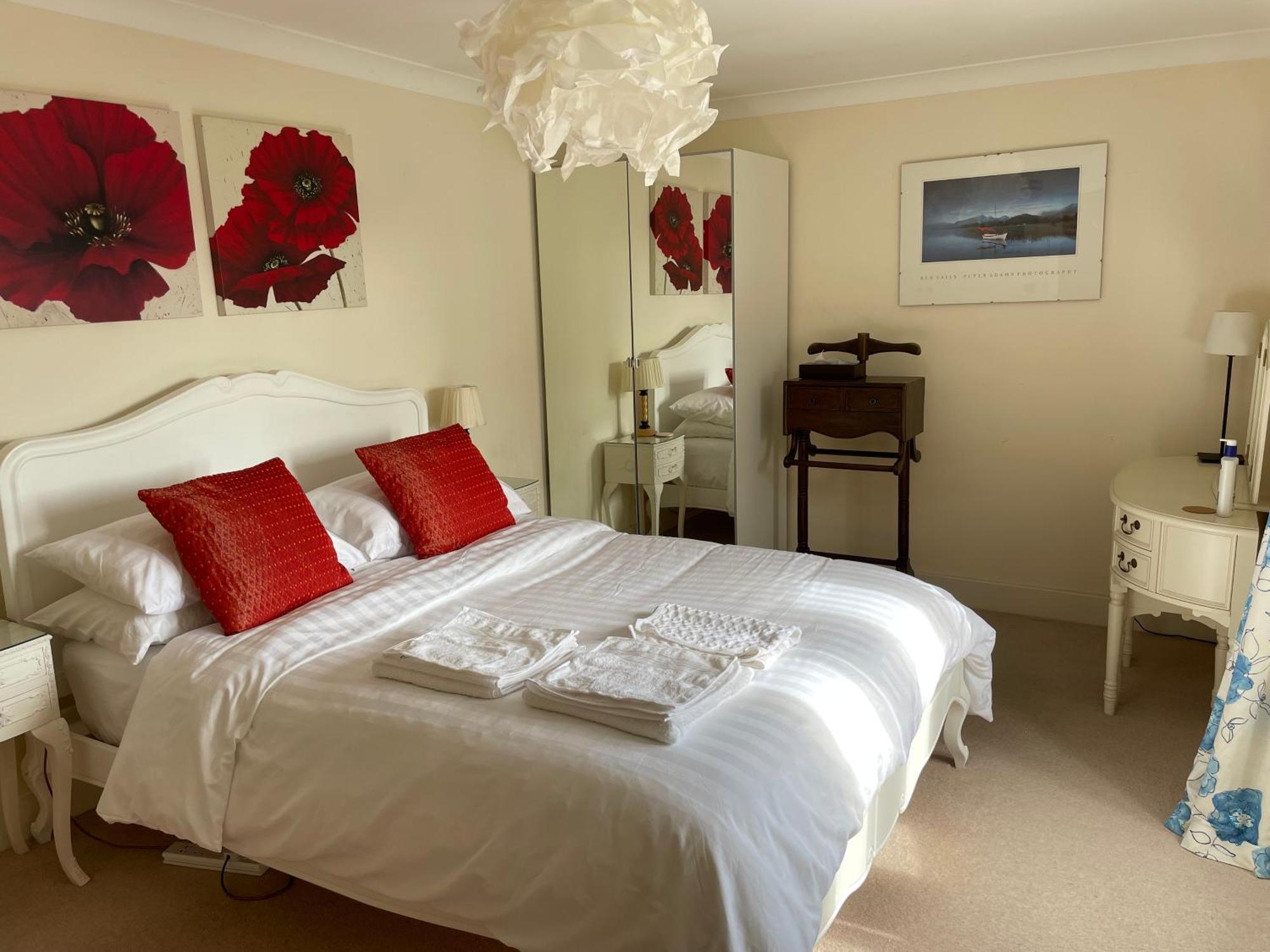 Top Floor En-Suite Double Bedrooms With Great View Of Windsor Castle & Free Parking Zewnętrze zdjęcie