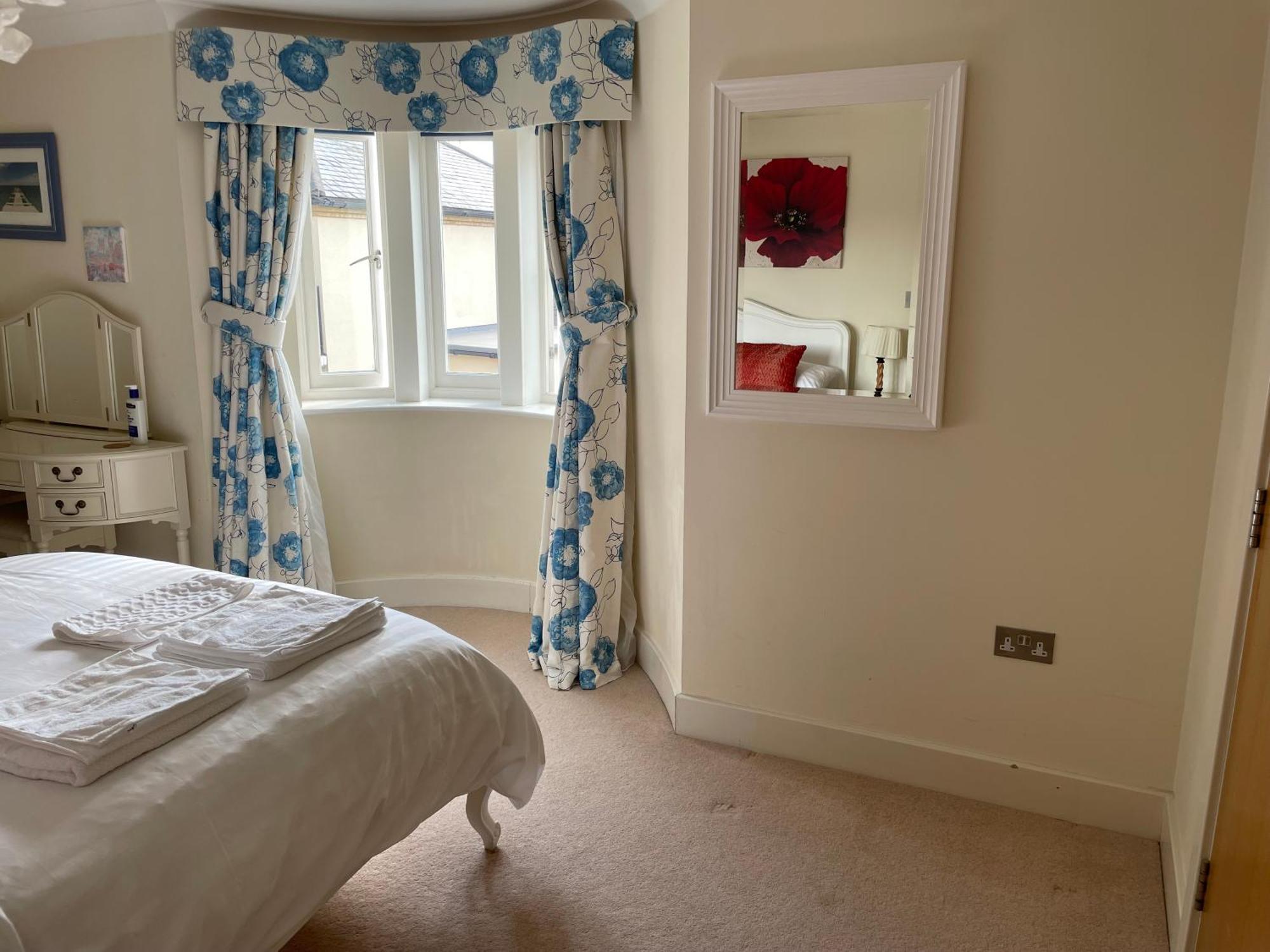 Top Floor En-Suite Double Bedrooms With Great View Of Windsor Castle & Free Parking Zewnętrze zdjęcie
