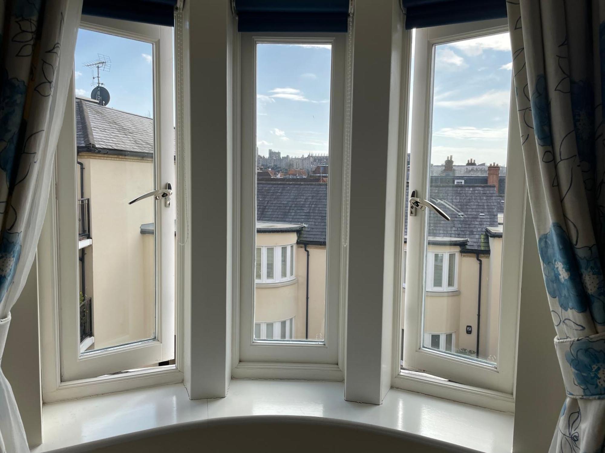 Top Floor En-Suite Double Bedrooms With Great View Of Windsor Castle & Free Parking Zewnętrze zdjęcie