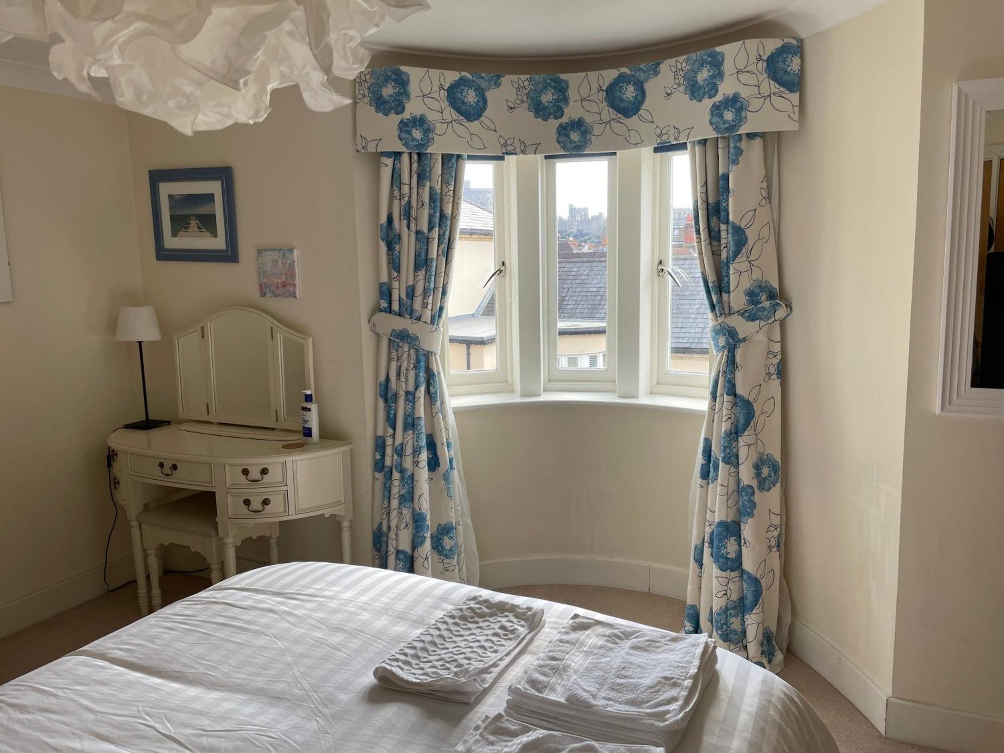 Top Floor En-Suite Double Bedrooms With Great View Of Windsor Castle & Free Parking Zewnętrze zdjęcie