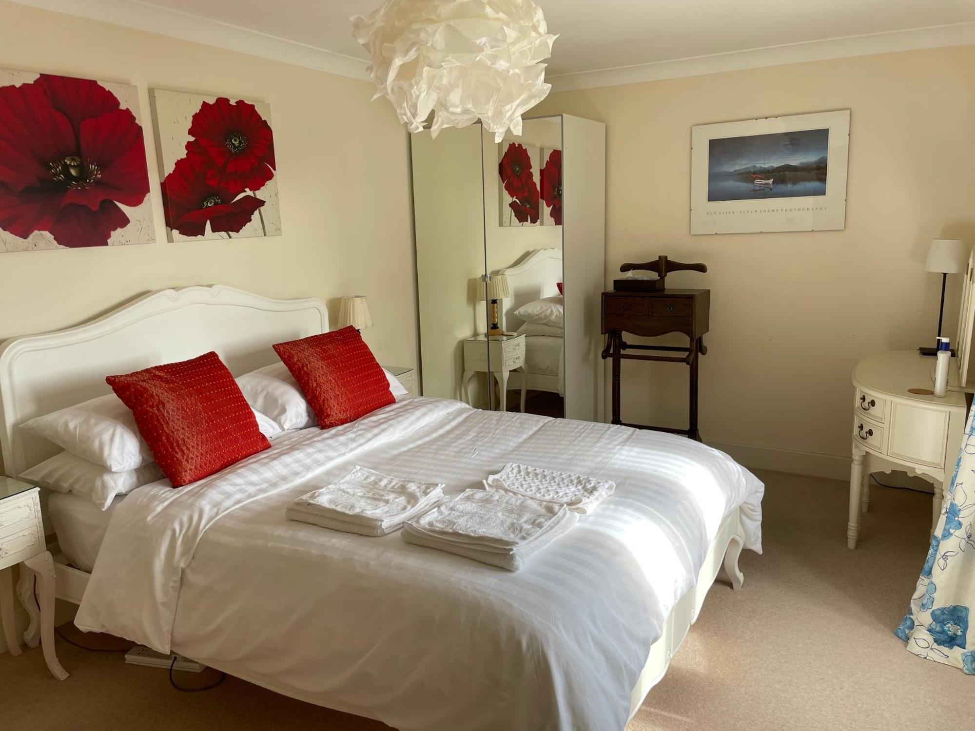 Top Floor En-Suite Double Bedrooms With Great View Of Windsor Castle & Free Parking Zewnętrze zdjęcie